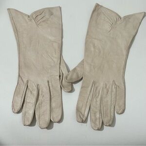 Leather gloves cream made in France size 6.5